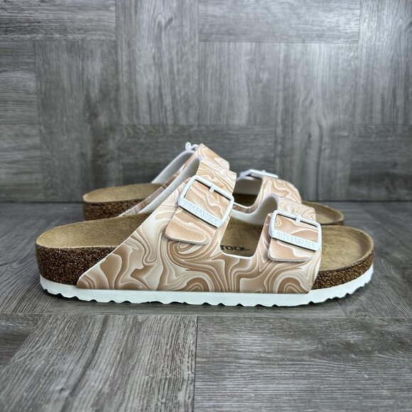 Birkenstock Arizona Women's size 9/Euro 40 New Beige Double Strap Sandals - Picture 1 of 7